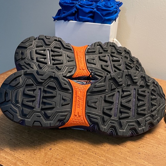 NWOT Asics Turquoise and Violet Athletic Shoes - Picture 5 of 7